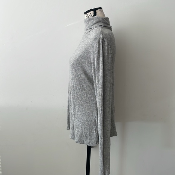 White + Warren Long Sleeve Turtle Neck Sweater - size L - Picture 4 of 11